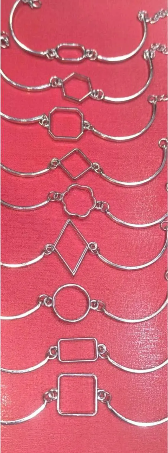 SILVER  BEZAL  BRACELT